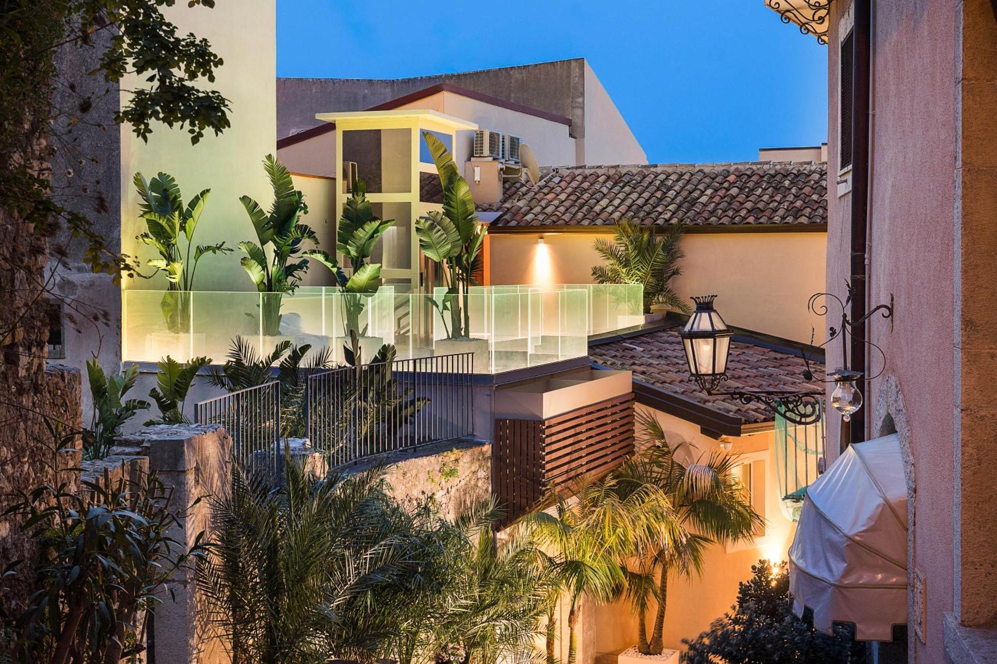 Taormina Infinity Suites ภายนอก รูปภาพ