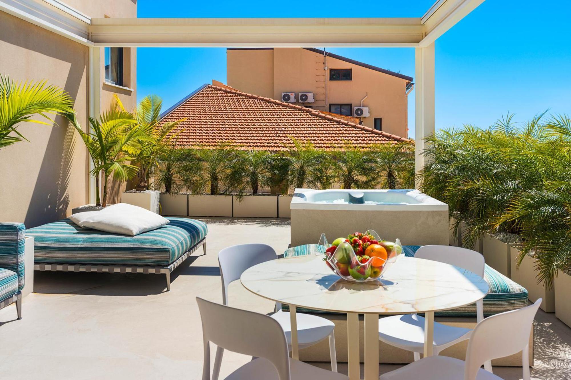 Taormina Infinity Suites ภายนอก รูปภาพ